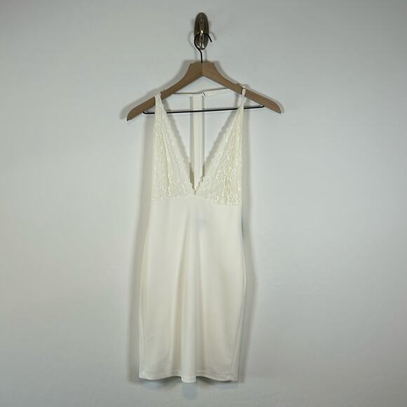 Lulus Prima Donna Life White/Beige  Lace Backless Mini Dress Size Small NWT - Picture 3 of 9